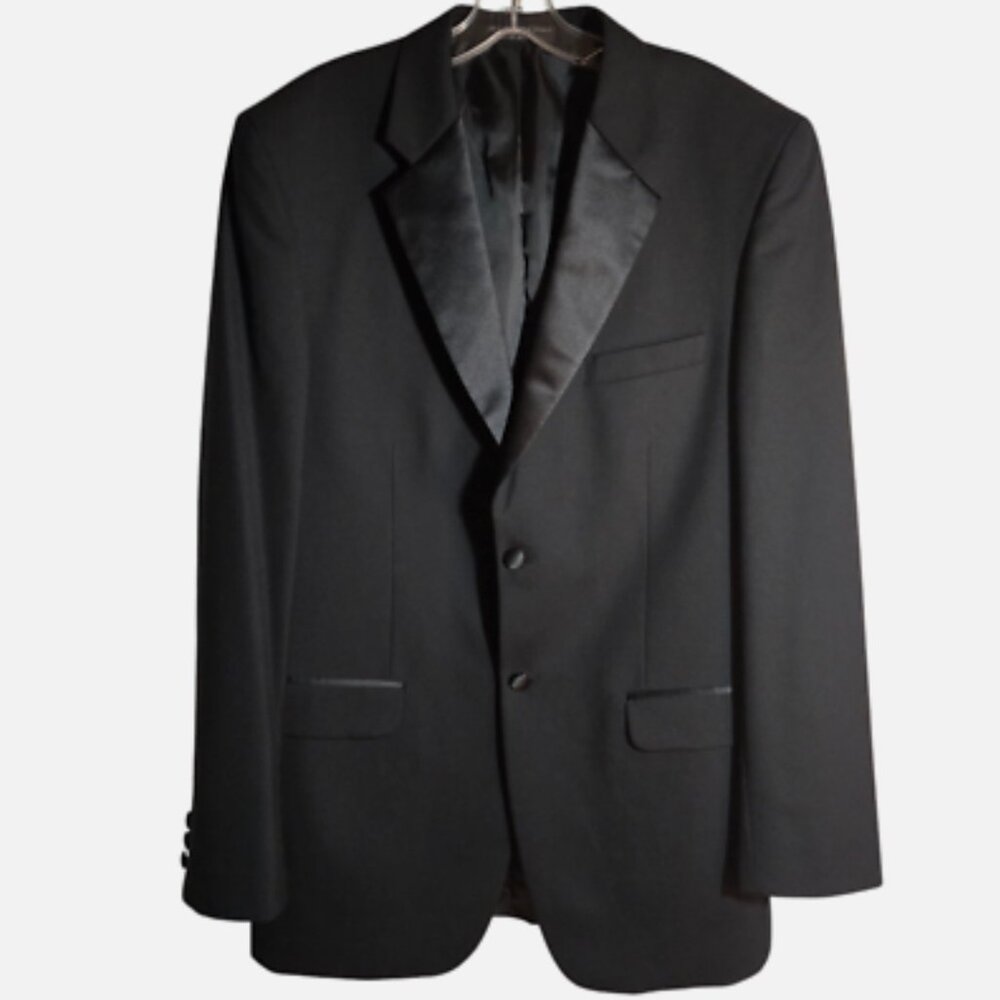 Stafford black wool tuxedo with satin lapels a three button front closure sz 44L